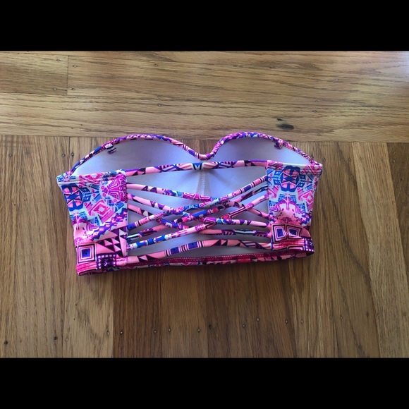 Victoria’s Secret PINK swim top size Xs - Picture 2 of 3